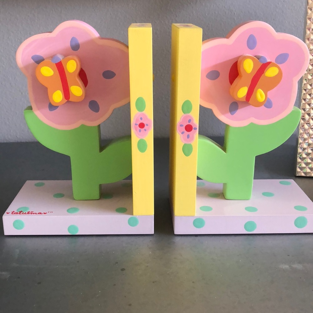 Tatutina bookends